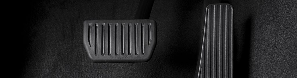 Pédale de frein et accélérateur