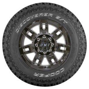 Lt 10P Owl 121/118Q Cooper Discoverer S/T Maxx