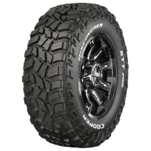 Lt 10P Rwl 124/121Q Cooper Discoverer Stt Pro